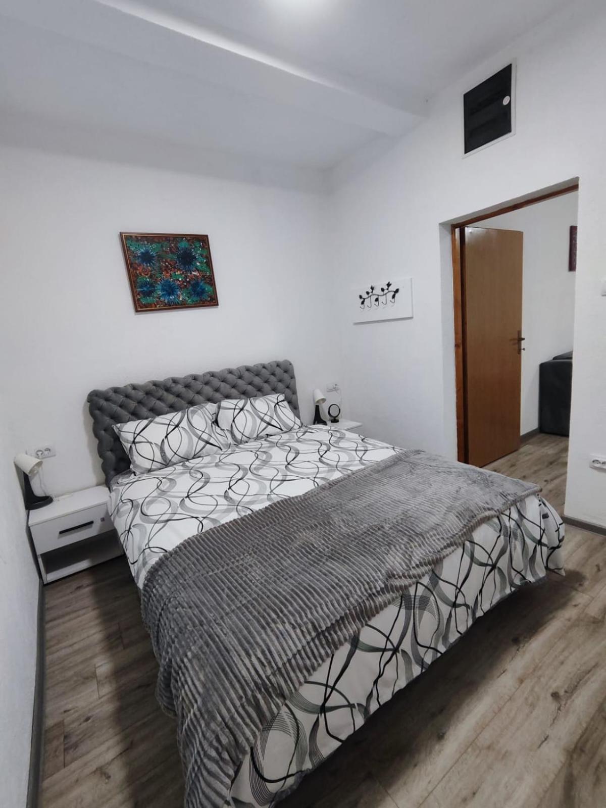 Apartment Valterova *